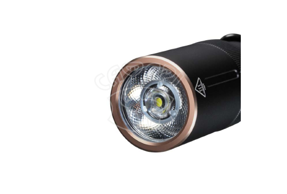Тактичний ліхтар Fenix E20 V2.0 Luminus SST20