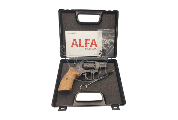 Травматический револьвер ZBROIA ALFA mod. 820G (орех)